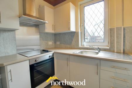 2 bedroom Terraced House to let in Balby Road, Balby, Doncaster, DN4
