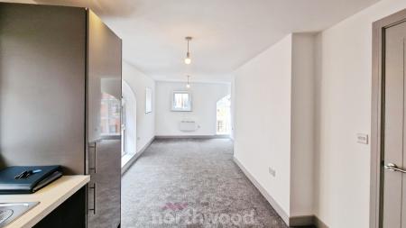 1 bedroom Flat to let in Portland Place, Doncaster, DN1