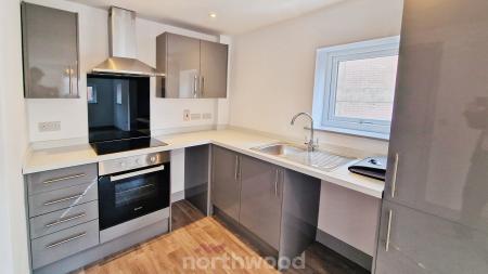 1 bedroom Flat to let in Portland Place, Doncaster, DN1