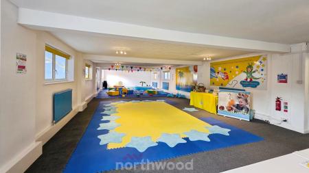 1 bedroom Commercial Property to let in Woodfield Road, Balby, Doncaster, DN4