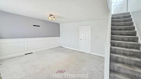 3 bedroom Semi-detached house to let in East View, Campsall, Doncaster, DN6