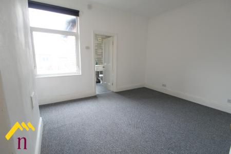 2 bedroom Terraced House to let in Regent Street, Balby, Doncaster, DN4