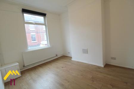 2 bedroom Terraced House to let in Regent Street, Balby, Doncaster, DN4
