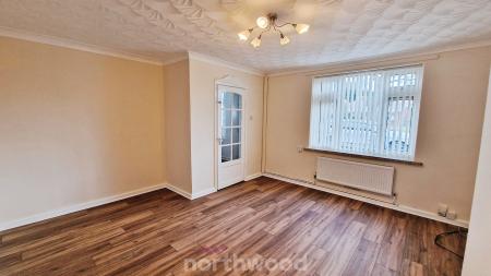 3 bedroom Terraced House to let in Warren Close, Intake, Doncaster, DN2