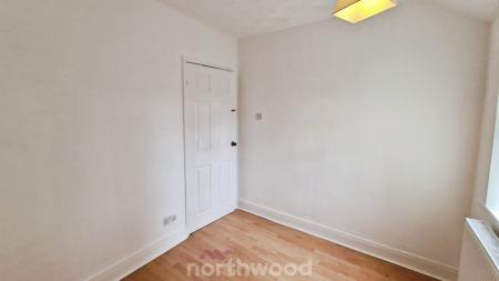 3 bedroom Terraced House to let in Warren Close, Intake, Doncaster, DN2