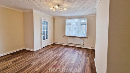 3 bedroom Terraced House to let in Warren Close, Intake, Doncaster, DN2