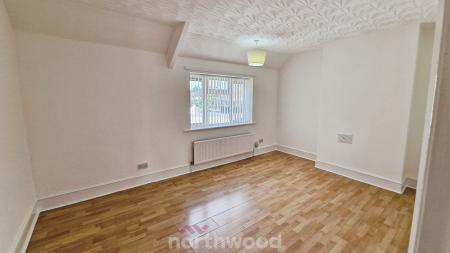 3 bedroom Terraced House to let in Warren Close, Intake, Doncaster, DN2