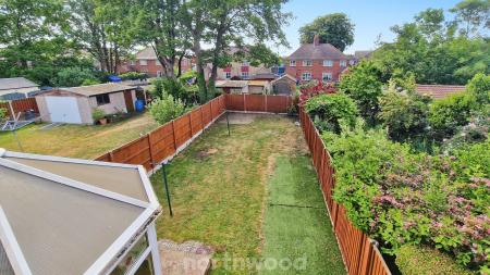 3 bedroom Terraced House to let in Warren Close, Intake, Doncaster, DN2