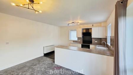 2 bedroom Flat to let in Lakeside Boulevard, Lakeside, Doncaster, DN4