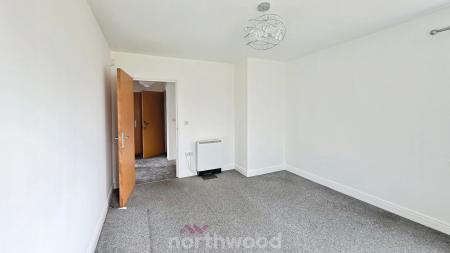 2 bedroom Flat to let in Lakeside Boulevard, Lakeside, Doncaster, DN4