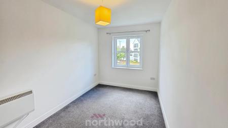 2 bedroom Flat to let in Lakeside Boulevard, Lakeside, Doncaster, DN4