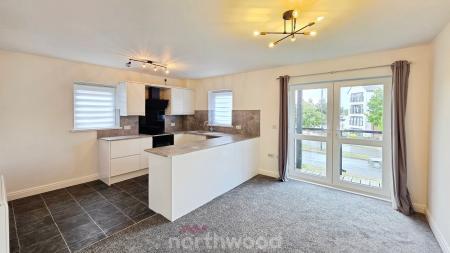 2 bedroom Flat to let in Lakeside Boulevard, Lakeside, Doncaster, DN4
