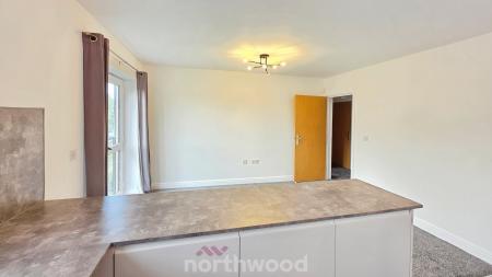 2 bedroom Flat to let in Lakeside Boulevard, Lakeside, Doncaster, DN4