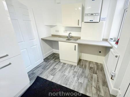 2 bedroom Terraced House to let in Wrightson Avenue, Warmsworth, Doncaster, DN4