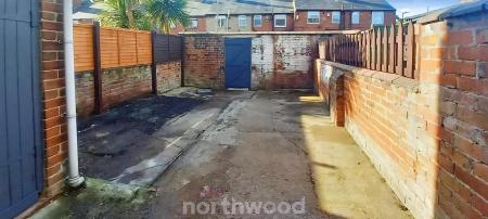 2 bedroom Terraced House to let in Wrightson Avenue, Warmsworth, Doncaster, DN4
