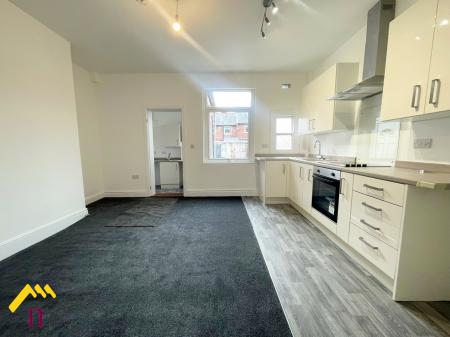 2 bedroom Terraced House to let in Wrightson Avenue, Warmsworth, Doncaster, DN4