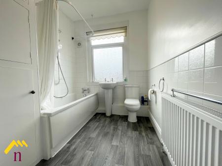 2 bedroom Terraced House to let in Wrightson Avenue, Warmsworth, Doncaster, DN4