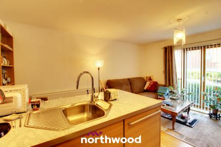 1 bedroom Flat to let in York Road, Doncaster, DN5