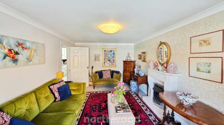 4 bedroom Semi-detached house for sale in Vulcan Mews, Auckley, Doncaster, DN9