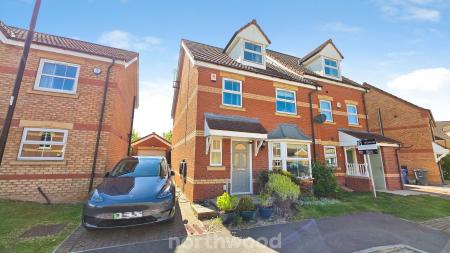 4 bedroom Semi-detached house for sale in Vulcan Mews, Auckley, Doncaster, DN9