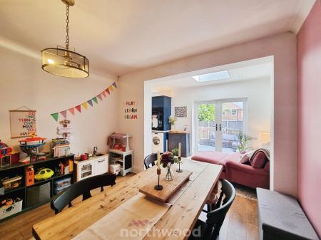 3 bedroom Semi-detached house for sale in Chestnut Avenue, Wheatley Hills, Doncaster, DN2