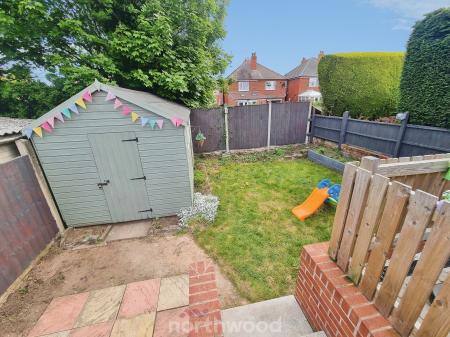 3 bedroom Semi-detached house for sale in Chestnut Avenue, Wheatley Hills, Doncaster, DN2