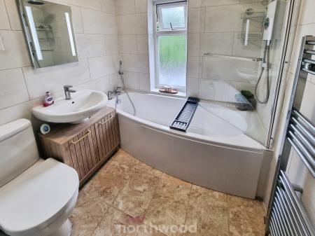 3 bedroom Semi-detached house for sale in Chestnut Avenue, Wheatley Hills, Doncaster, DN2