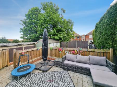 3 bedroom Semi-detached house for sale in Chestnut Avenue, Wheatley Hills, Doncaster, DN2