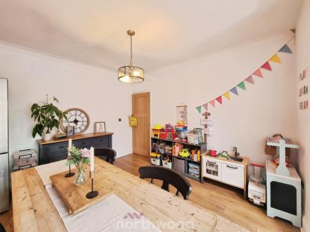 3 bedroom Semi-detached house for sale in Chestnut Avenue, Wheatley Hills, Doncaster, DN2