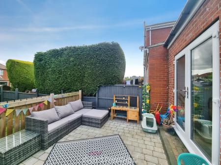 3 bedroom Semi-detached house for sale in Chestnut Avenue, Wheatley Hills, Doncaster, DN2