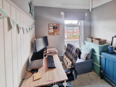 3 bedroom Semi-detached house for sale in Chestnut Avenue, Wheatley Hills, Doncaster, DN2