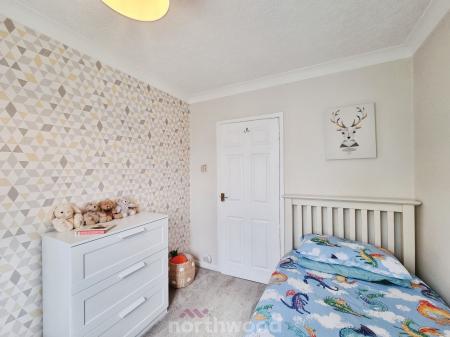 3 bedroom End of terrace house for sale in Everingham Road, Cantley, Doncaster, DN4
