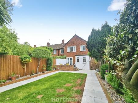 3 bedroom End of terrace house for sale in Everingham Road, Cantley, Doncaster, DN4
