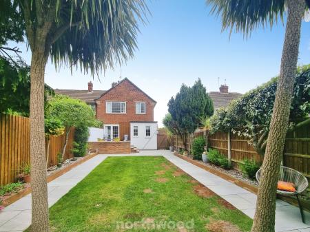 3 bedroom End of terrace house for sale in Everingham Road, Cantley, Doncaster, DN4