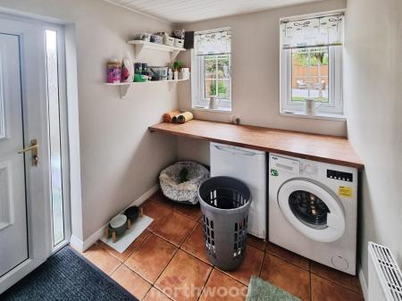 3 bedroom End of terrace house for sale in Everingham Road, Cantley, Doncaster, DN4