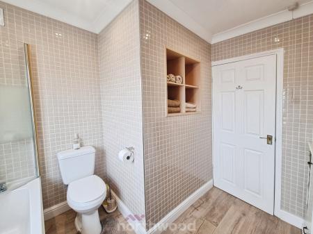 3 bedroom End of terrace house for sale in Everingham Road, Cantley, Doncaster, DN4