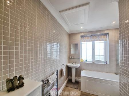3 bedroom End of terrace house for sale in Everingham Road, Cantley, Doncaster, DN4