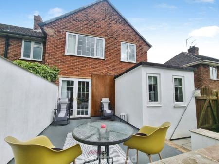 3 bedroom End of terrace house for sale in Everingham Road, Cantley, Doncaster, DN4