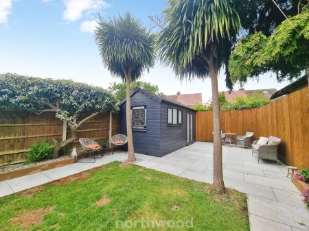 3 bedroom End of terrace house for sale in Everingham Road, Cantley, Doncaster, DN4