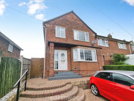 3 bedroom End of terrace house for sale in Everingham Road, Cantley, Doncaster, DN4