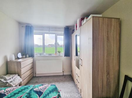 4 bedroom End of terrace house for sale in Borrowdale Close, Carcroft, Doncaster, DN6
