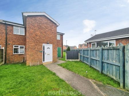 4 bedroom End of terrace house for sale in Borrowdale Close, Carcroft, Doncaster, DN6
