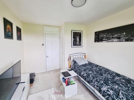 4 bedroom End of terrace house for sale in Borrowdale Close, Carcroft, Doncaster, DN6