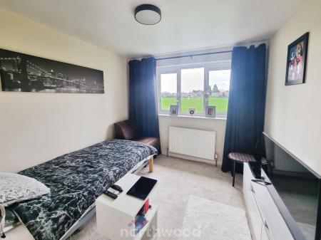4 bedroom End of terrace house for sale in Borrowdale Close, Carcroft, Doncaster, DN6