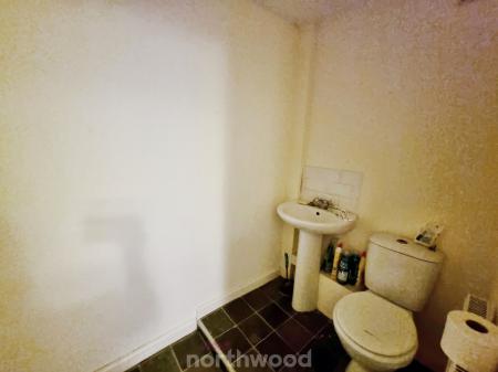 1 bedroom Flat to let in Holmes Carr Crescent, Rossington, Doncaster, DN11