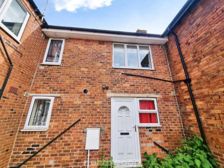 1 bedroom Flat to let in Holmes Carr Crescent, Rossington, Doncaster, DN11