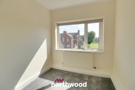 2 bedroom Terraced House to let in Burton Avenue, Balby, Doncaster, DN4