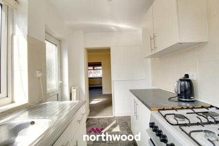 2 bedroom Terraced House to let in Burton Avenue, Balby, Doncaster, DN4