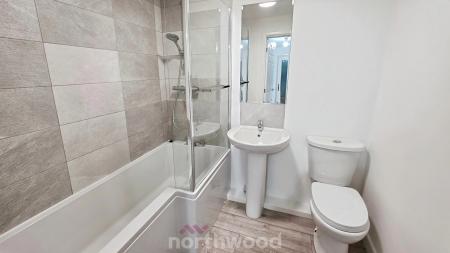 1 bedroom Flat to let in Bentley Road, Bentley, Doncaster, DN5