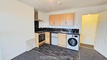 1 bedroom Flat to let in Bentley Road, Bentley, Doncaster, DN5